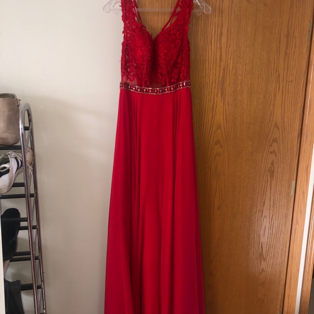 Red prom dress